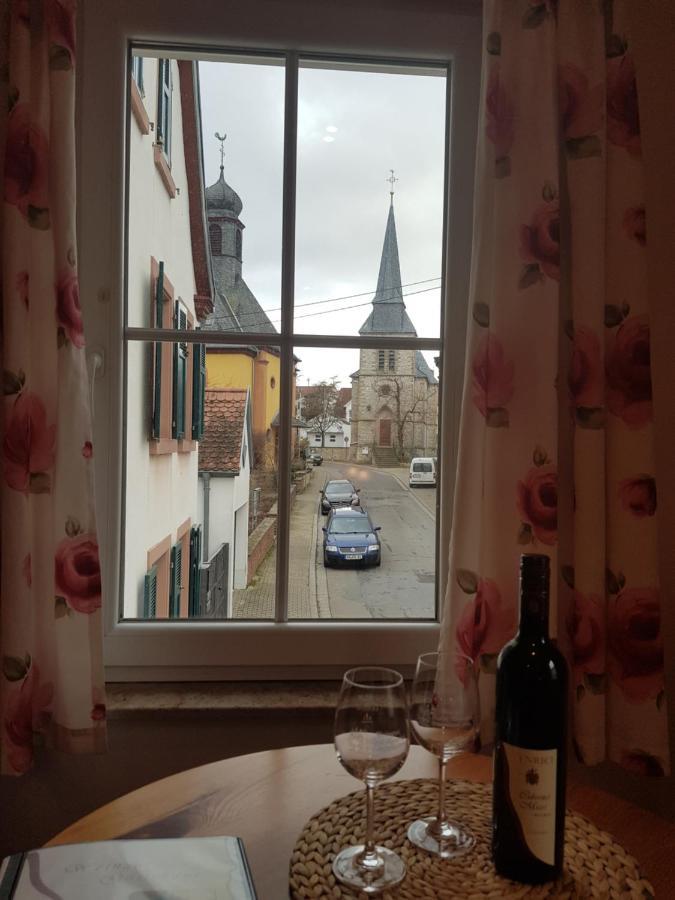 Weingut Und Gaestehaus Henrici Friesenheim is an Ortsgemeinde Exterior photo